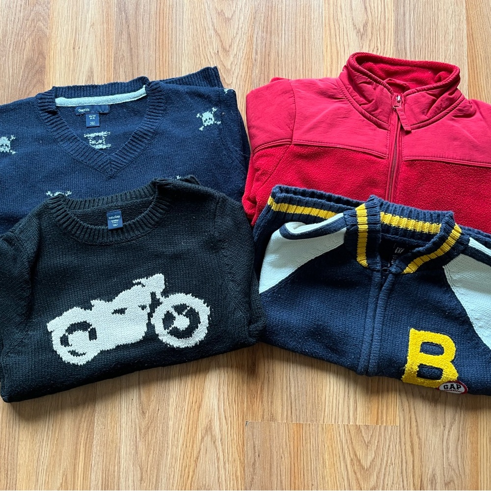 GAP Sweaters size 4-5 yrs